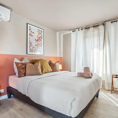 Renting - Fleurs - Luxury Terrace Quiet Private Parking شقة نيس