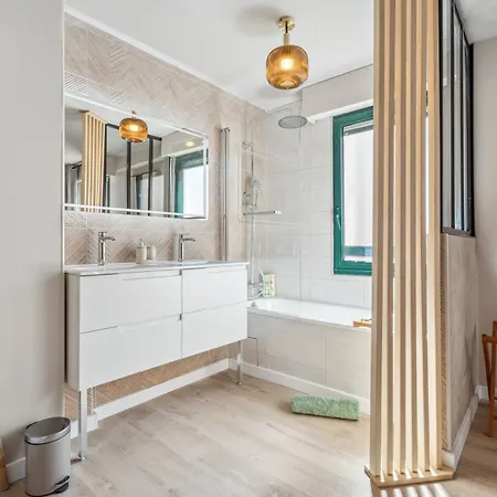 Lejlighed Renting - Fleurs - Luxury Terrace Quiet Private Parking *